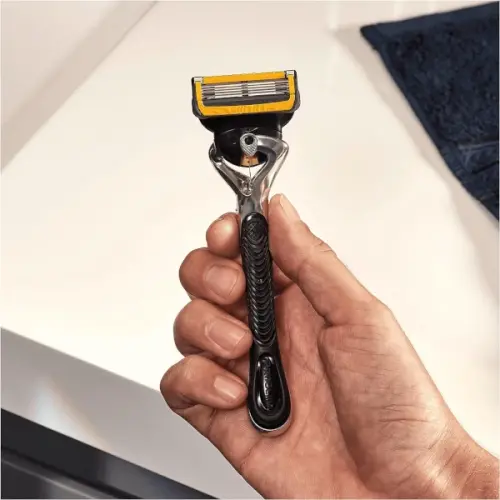 Gillette-ProShield-1